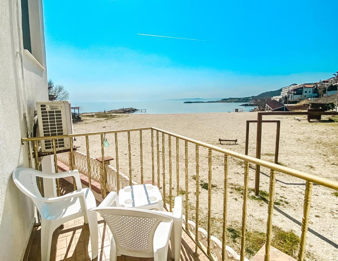 First Line On The Beach Cosy Sea Paradise Apartments カヴァルナ エクステリア 写真