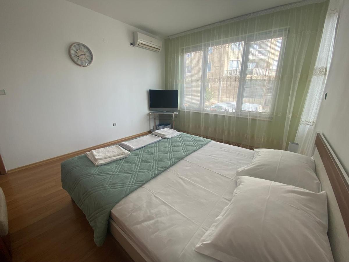 First Line On The Beach Cosy Sea Paradise Apartments カヴァルナ エクステリア 写真