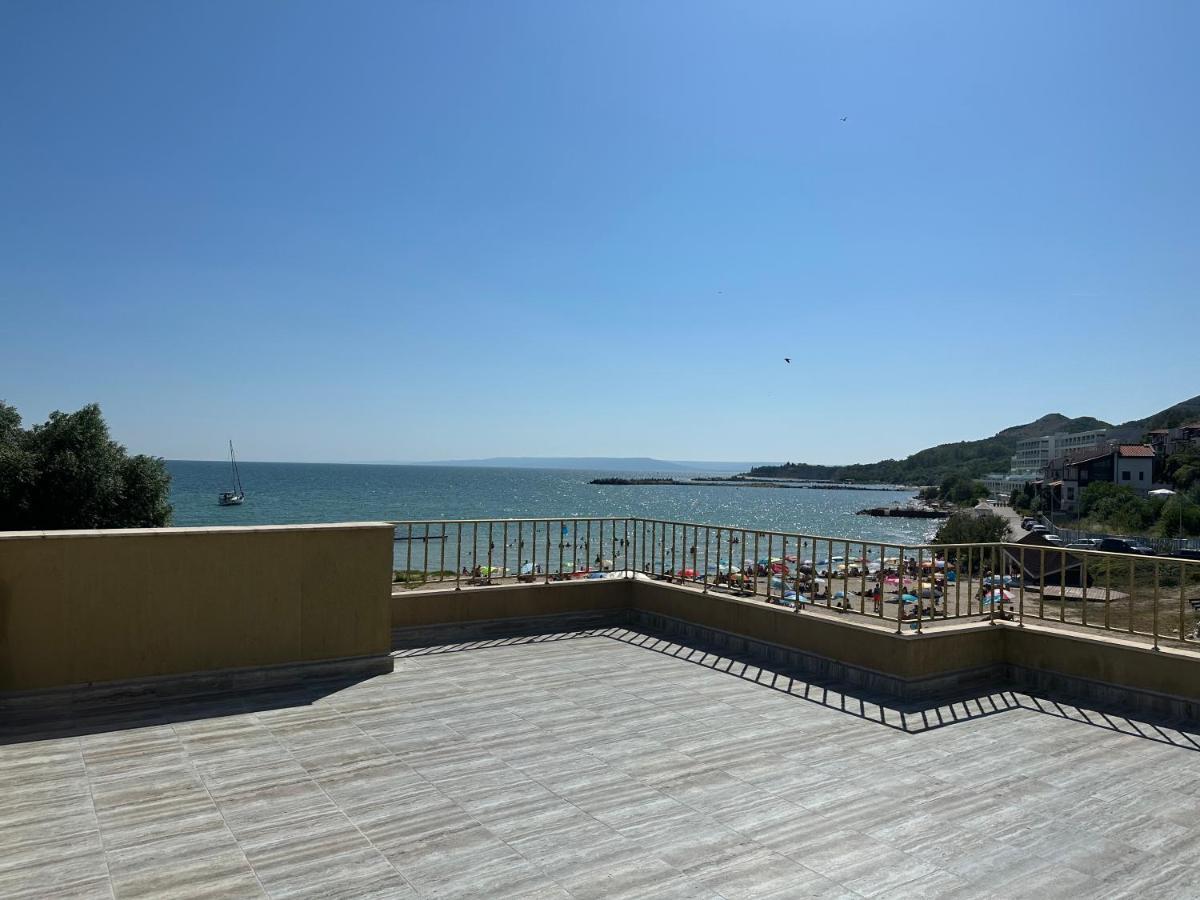 First Line On The Beach Cosy Sea Paradise Apartments カヴァルナ エクステリア 写真